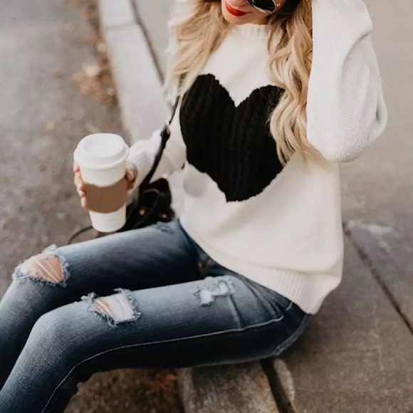 22 DECEMBER Sweaters - 🌿VALENTINE heart sweater🌿